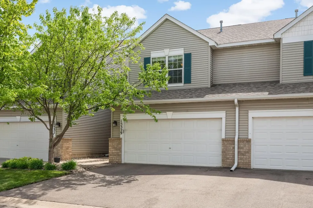 15329 Flower Way Apple Valley MN 55124