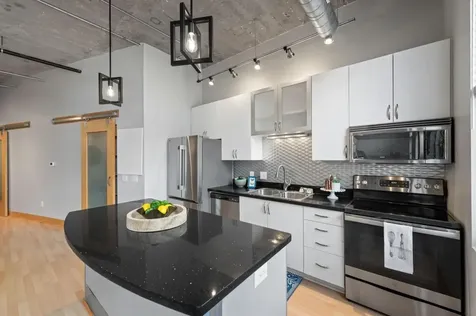 918 3rd St N Minneapolis MN 55401