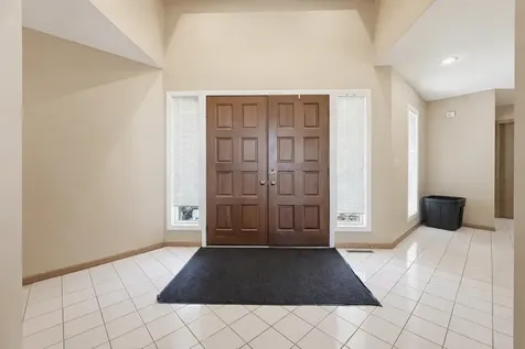 8992 Hidden Meadow Road Woodbury MN 55125
