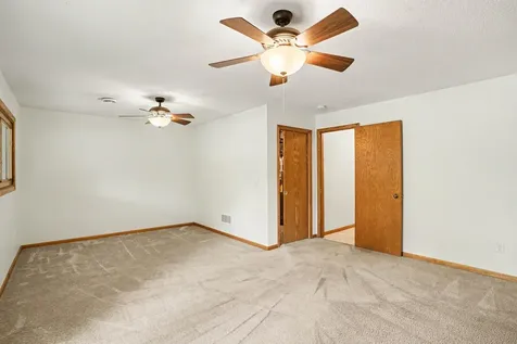 719 Evergreen Court Burnsville MN 55337
