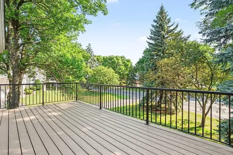 719 Evergreen Court Burnsville MN 55337