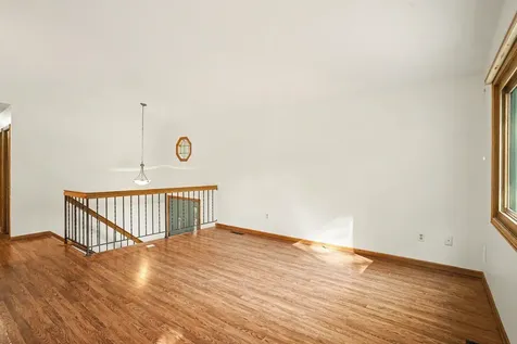 719 Evergreen Court Burnsville MN 55337