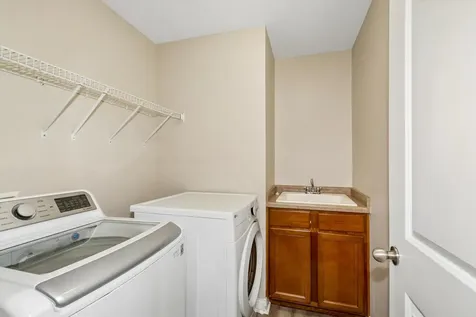 3947 Valencia Lane Chaska MN 55318