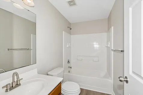 3947 Valencia Lane Chaska MN 55318