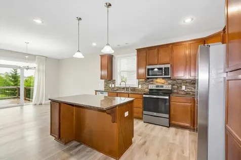 3947 Valencia Lane Chaska MN 55318