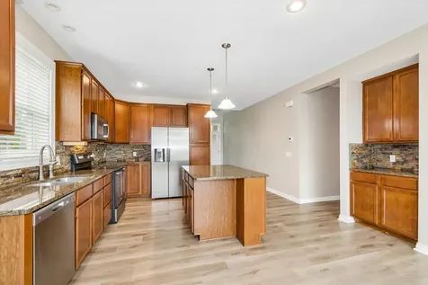 3947 Valencia Lane Chaska MN 55318