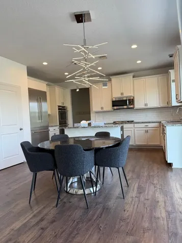 1309 Shadow Creek Curve Eagan MN 55123