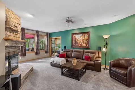 2488 Hillwood Drive E Maplewood MN 55119