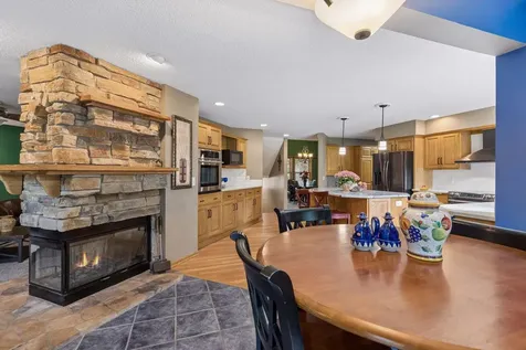 2488 Hillwood Drive E Maplewood MN 55119