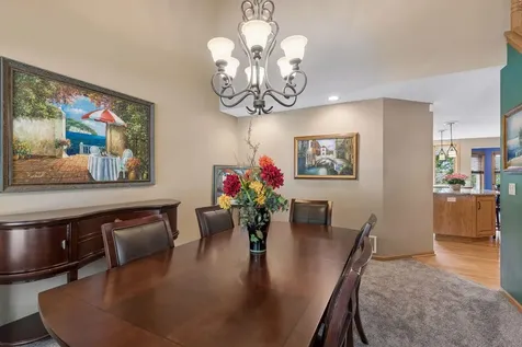 2488 Hillwood Drive E Maplewood MN 55119