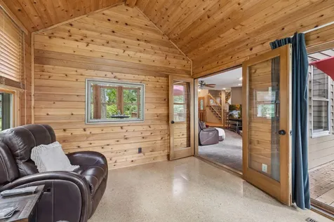 2488 Hillwood Drive E Maplewood MN 55119