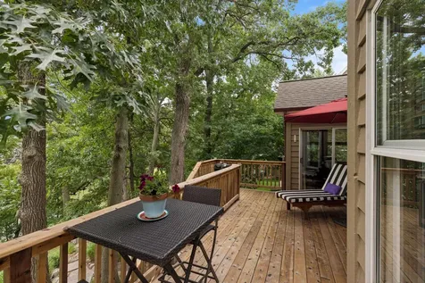 2488 Hillwood Drive E Maplewood MN 55119