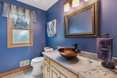 2488 Hillwood Drive E Maplewood MN 55119