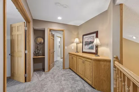 2488 Hillwood Drive E Maplewood MN 55119
