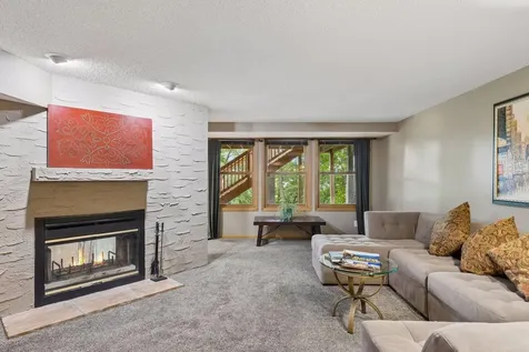 2488 Hillwood Drive E Maplewood MN 55119