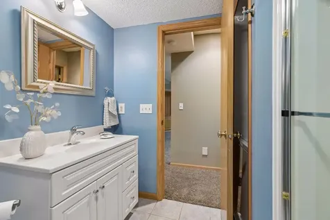 2488 Hillwood Drive E Maplewood MN 55119