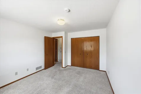 4029 Silver Lake Rd NE Saint Anthony MN 55421