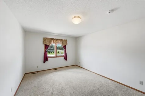 4029 Silver Lake Rd NE Saint Anthony MN 55421