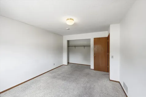 4029 Silver Lake Rd NE Saint Anthony MN 55421
