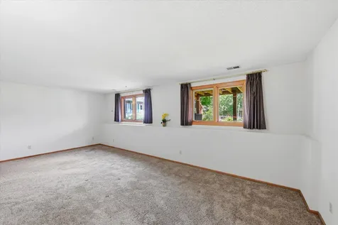 4029 Silver Lake Rd NE Saint Anthony MN 55421