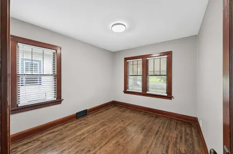 1148 Lane Place Saint Paul MN 55106
