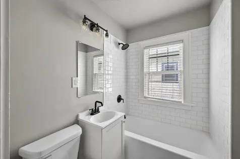 1148 Lane Place Saint Paul MN 55106