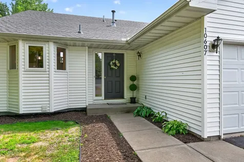 10607 56th Street NE Albertville MN 55301