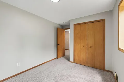 10607 56th Street NE Albertville MN 55301