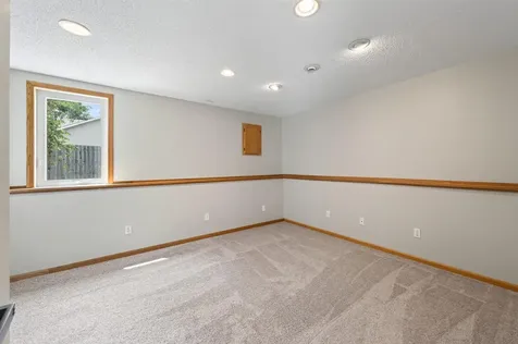 10607 56th Street NE Albertville MN 55301