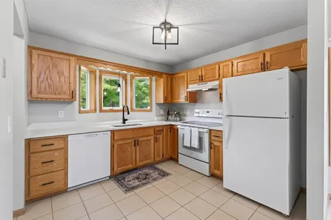 10607 56th Street NE Albertville MN 55301