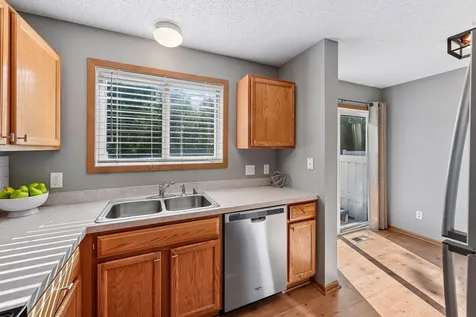 7764 Arboretum Village Chanhassen MN 55317
