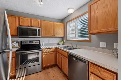 7764 Arboretum Village Chanhassen MN 55317