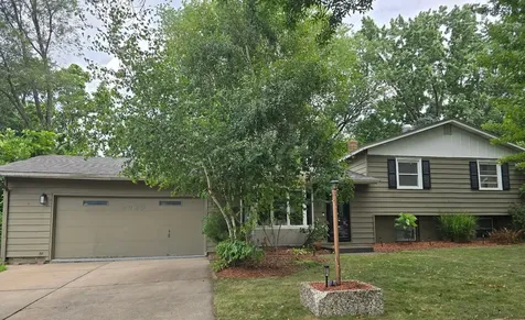 2429 Ronald Avenue White Bear Lake MN 55110