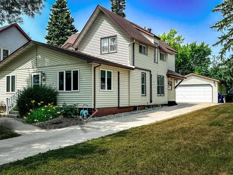 316 S Ash Street Crookston MN 56716