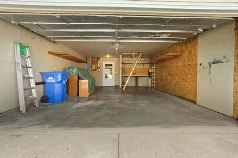 4752 10th Avenue S Fargo ND 58103