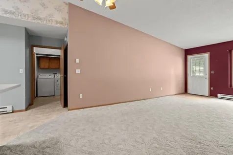 4752 10th Avenue S Fargo ND 58103