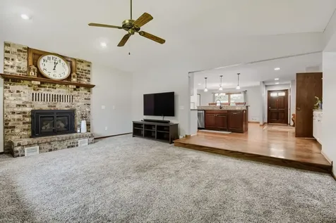 10439 Thrush Street NW Coon Rapids MN 55433