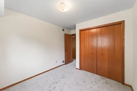 7238 Taffy Way Eden Prairie MN 55346