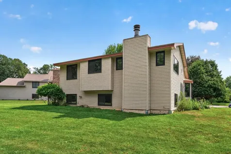 7238 Taffy Way Eden Prairie MN 55346