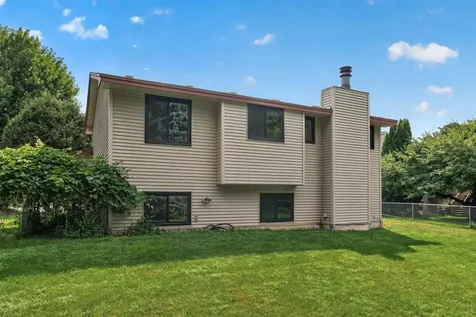 7238 Taffy Way Eden Prairie MN 55346