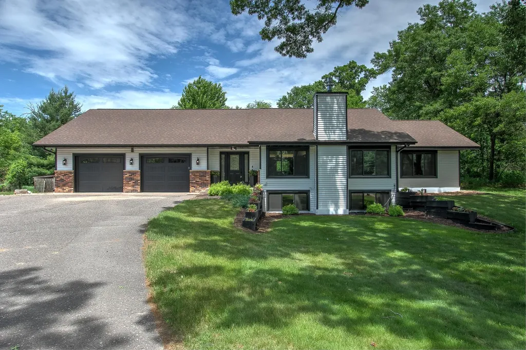 28478 144th Street NW Zimmerman MN 55398