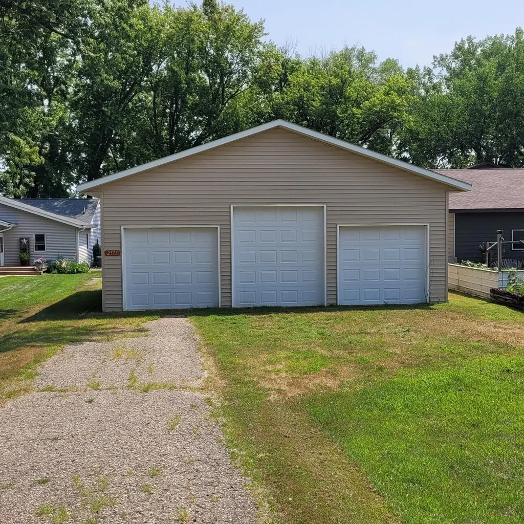 2375 Cottonwood Lake Drive Windom MN 56101