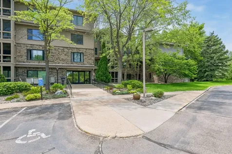 3801 W 98th Street Bloomington MN 55431