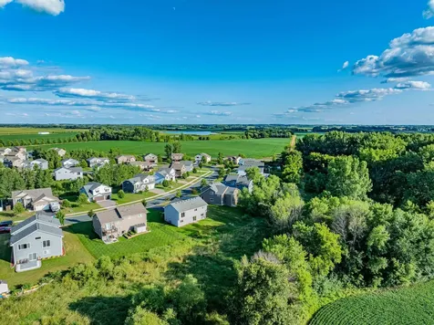 1635 Hidden Trail Mayer MN 55360