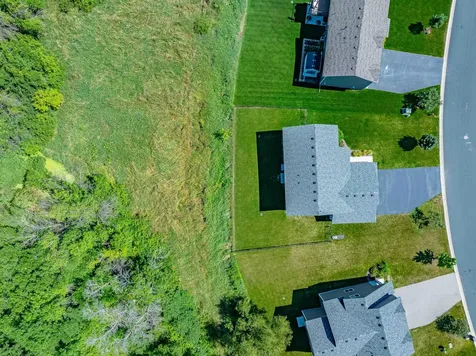 1635 Hidden Trail Mayer MN 55360