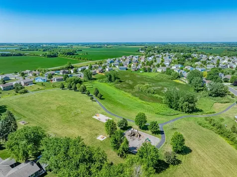 1635 Hidden Trail Mayer MN 55360