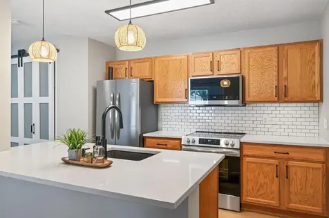 7047 139th Avenue NW Anoka MN 55303