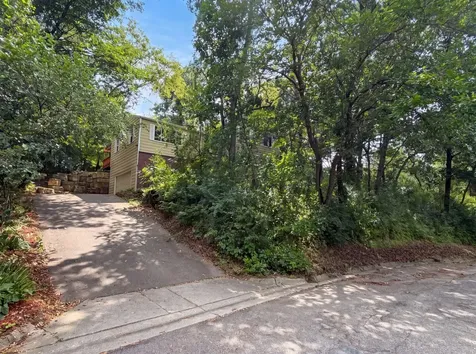 2509 Oakwood Drive Burnsville MN 55306