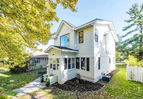468 Warwick Street Saint Paul MN 55105