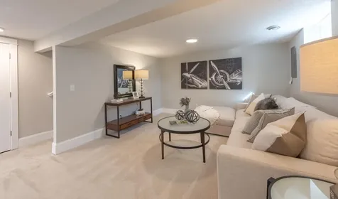 468 Warwick Street Saint Paul MN 55105